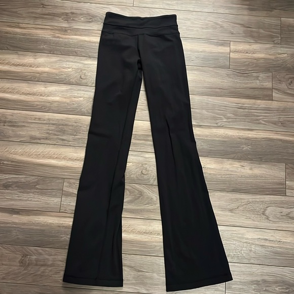 Lululemon Groove Pant - Picture 1 of 6